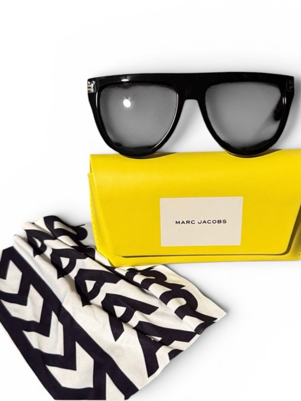 Marc Jacobs Black Women’s Sunglasses MJ 1069/S Full Inclusion